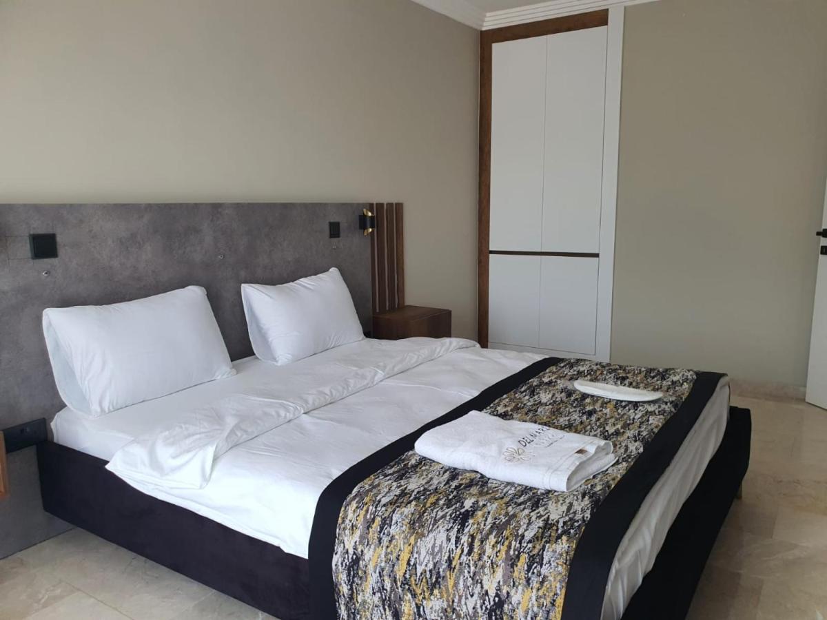 Luxury Hotel Room W Pool Near Beach In Kyrenia Kyrenia  Bilik gambar